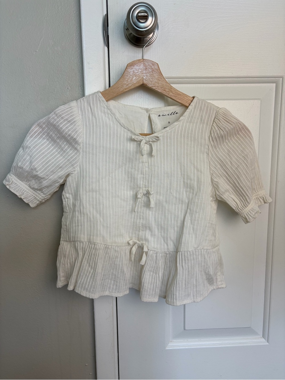 Owillo White Bows Ruffle Tie-Front Peplum Top